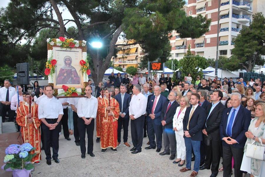 Μεθέορτος Εσπερινός και πάνδημη Λιτανεία της Εικόνας της Αγίας Φωτεινής