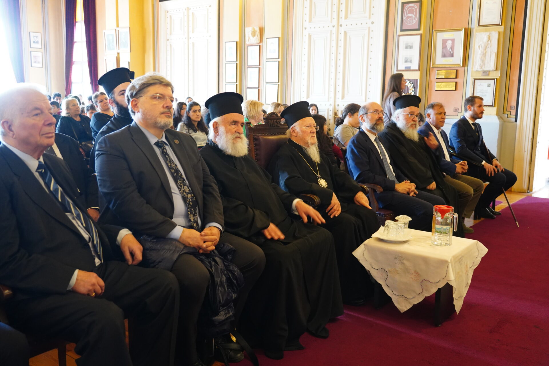 Ο Οικουμενικός Πατριάρχης τίμησε με την παρουσία του εκδήλωση αφιερωμένη στον Μάνο Χατζιδάκι