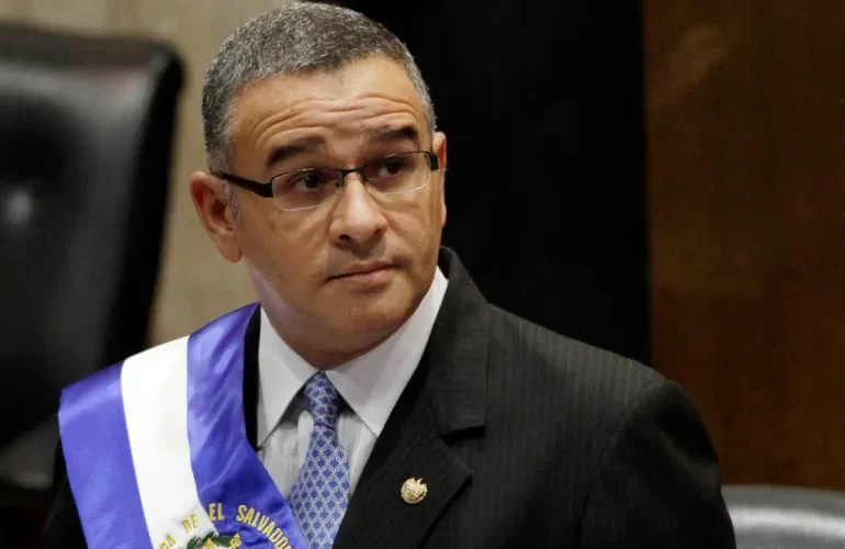 Ο πρώην πρόεδρος του Ελ Σαλβαδόρ καταδικάστηκε σε 14 χρόνια κάθειρξη για συνομιλίες με συμμορίες