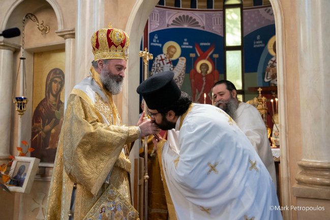 Σύδνεϋ Χειροτονία Πρεσβυτέρου π. Παντελεήμονα Τουμπελέκη από τον Αρχιεπίσκοπο Αυστραλίας Μακάριο 