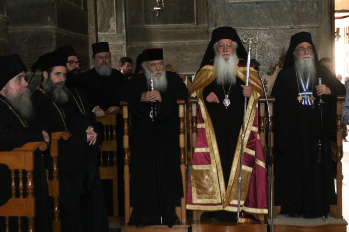 Την Ι.Μ. Οσίου Λουκά στη Βοιωτία επισκέφθηκε ο Αρχιεπίσκοπος με την Αντιπροσωπεία της Ιερά Κοινότητας του Αγίου Όρους