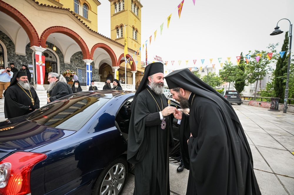 Τον πολιούχο της Άγιο Αχίλλιο εορτάζει η Λάρισα 