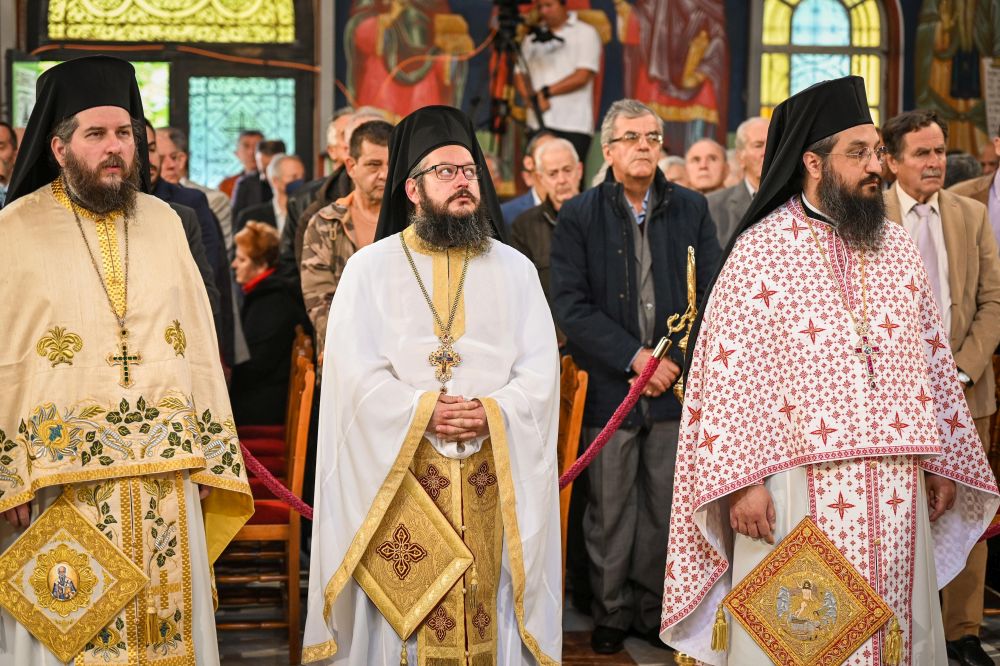 Τον πολιούχο της Άγιο Αχίλλιο εορτάζει η Λάρισα 