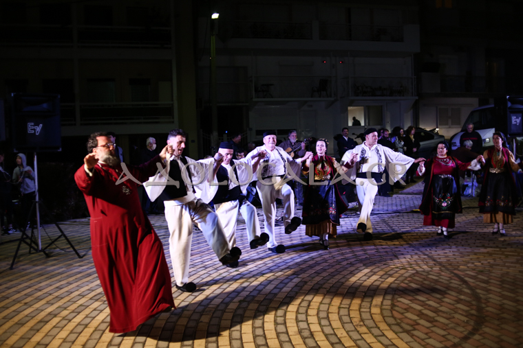 ιερός_ναός_αγίων_τιμοθέου_και_μαύρας_ηλιουπολη_αθηνα_πανηγυρι_2023_εσπερινος_λιτανεία_εκδήλωση_χοιροι (4 of 62)