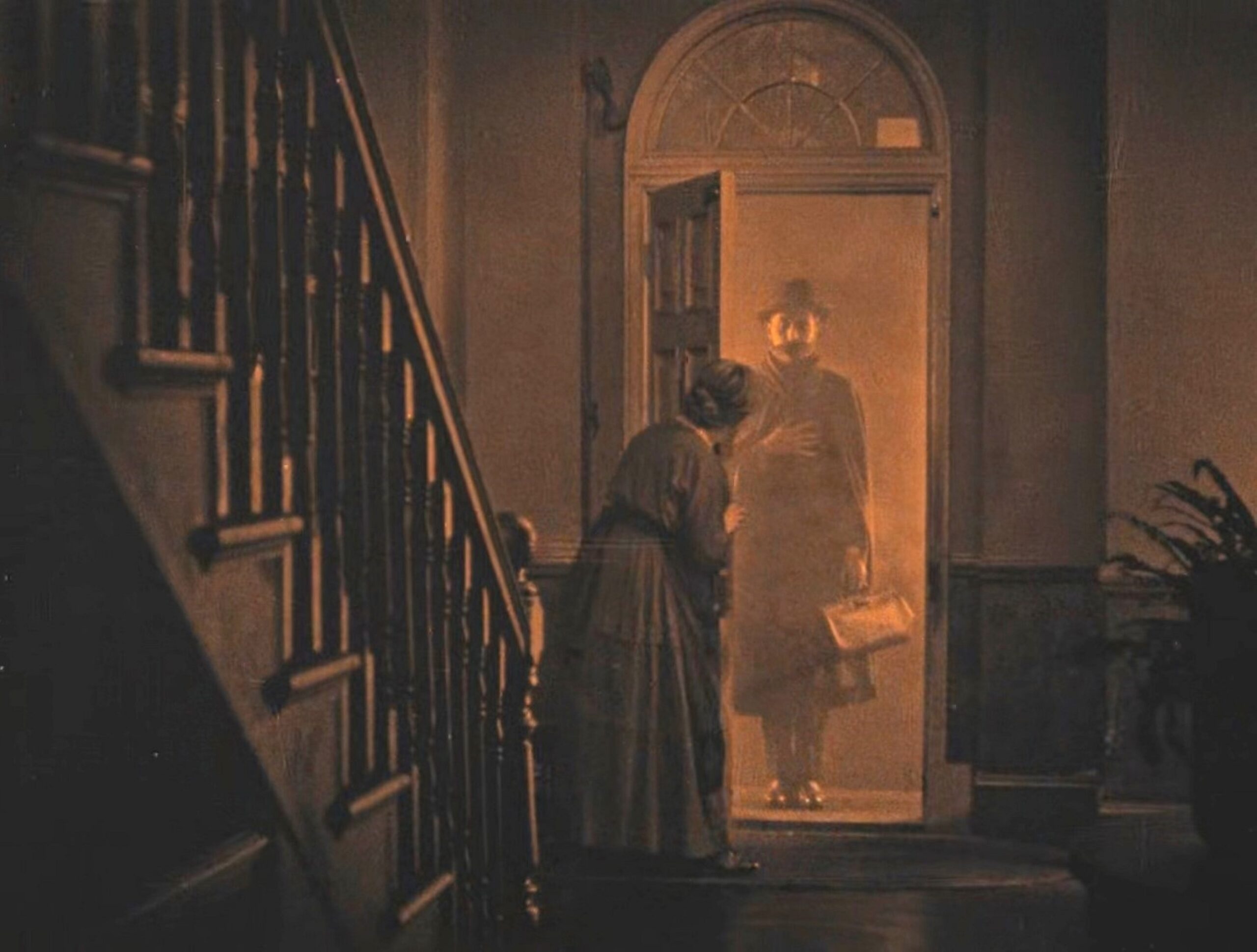 Το The Lodger του Άλφρεντ Χίτσκοκ, με τον Στάθη Άννινο στο κήπο του Μεγάρου Μουσικής Αθηνών 