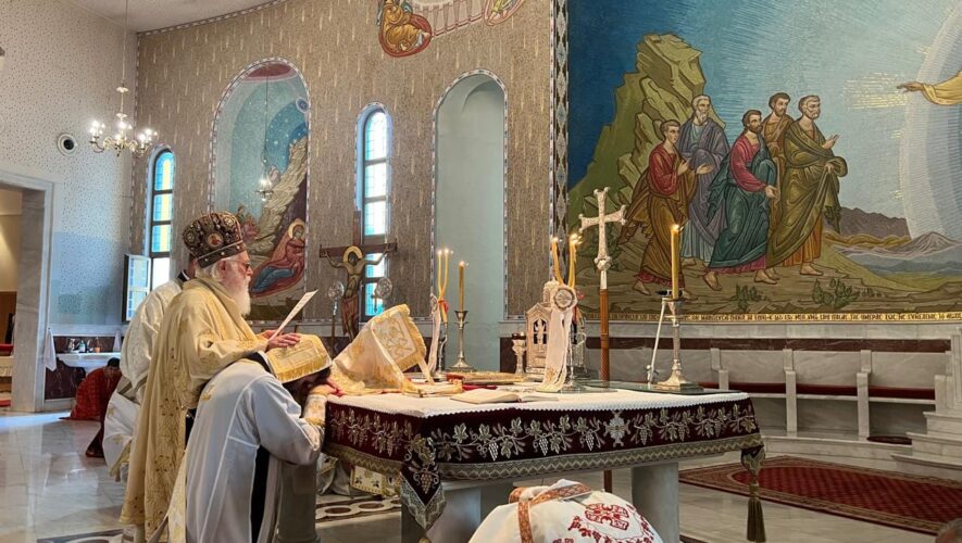 Αρχιεπισκοπική Θεία Λειτουργία και χειροτονία στον Καθεδρικό των Τιράνων
