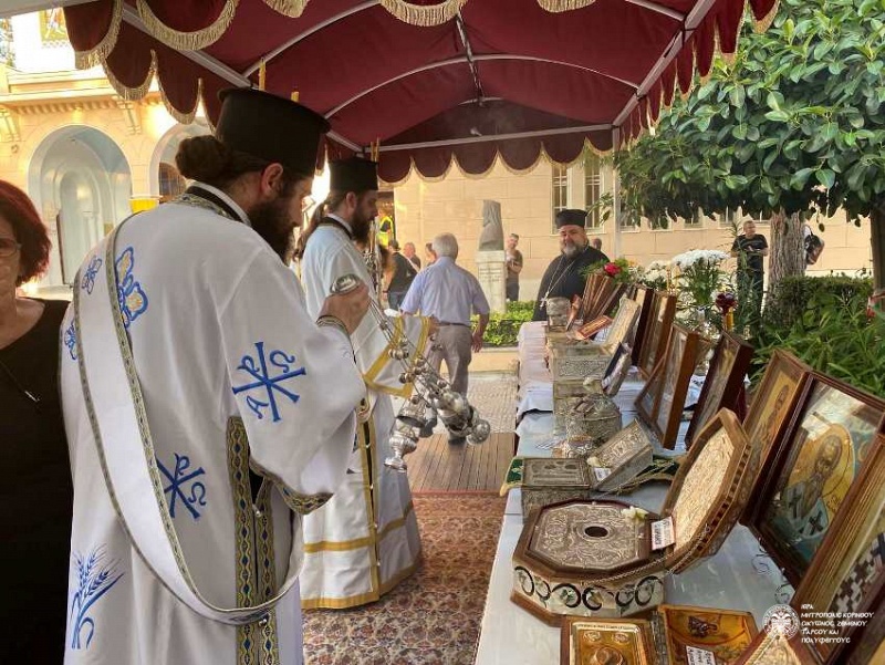 Συνοδικός Εσπερινός στη Κόρινθο για τον προστάτη της Ελλαδικής Εκκλησίας, Άγιο Απόστολο Παύλο