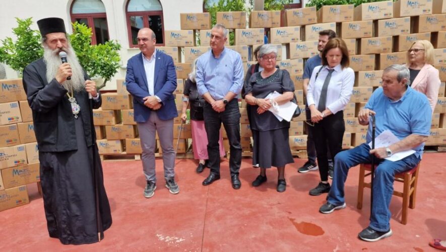 Τριάντα δυο χιλιάδες έτοιμα γεύματα προσέφερε ο Μητροπολίτης Φθιώτιδος