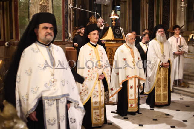 ΦΩΤΟΡΕΠΟΡΤΑΖ: Ο Μητροπολίτης Ελευθερουπόλεως Χρυσόστομος στον πανηγυρίζοντα Άγιο Παύλο οδού Ψαρών 