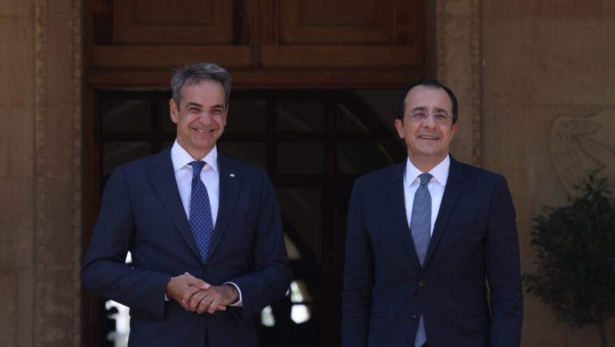 O Πρόεδρος Χριστοδουλίδης υποδέχθηκε τον Πρωθυπουργό της Ελλάδας - Έδωσαν κοινή συνέντευξη Τύπου
