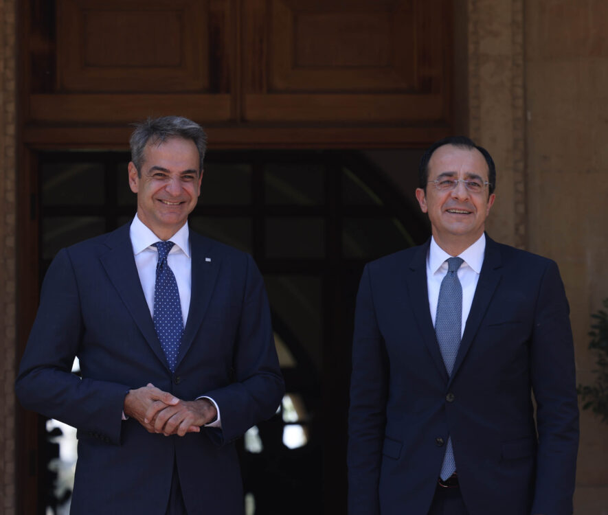 O Πρόεδρος Χριστοδουλίδης υποδέχθηκε τον Πρωθυπουργό της Ελλάδας - Έδωσαν κοινή συνέντευξη Τύπου