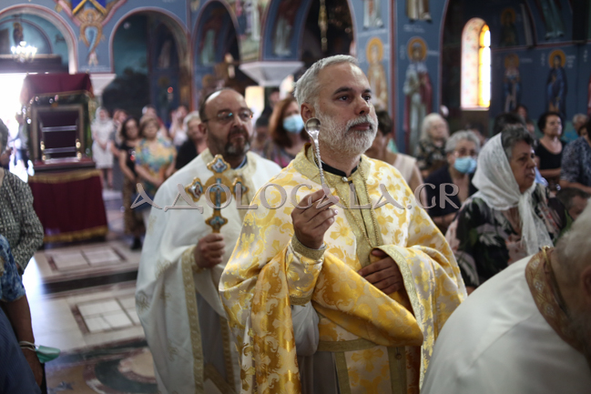 Αθήνα: Η εορτή του Μεγαλομάρτυρα Αγίου Αιμιλιανού στον Λόφο Σκουζέ (Φωτορεπορτάζ)