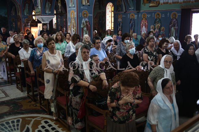 Αθήνα: Η εορτή του Μεγαλομάρτυρα Αγίου Αιμιλιανού στον Λόφο Σκουζέ (Φωτορεπορτάζ)