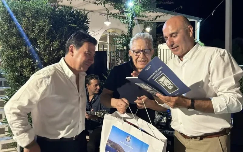 Δήμαρχος Λέρου: «Ιδιαίτερη τιμή η παρουσία του φιλέλληνα καλλιτέχνη Ομέρ Ζουλφού Λιβανελί στο νησί»