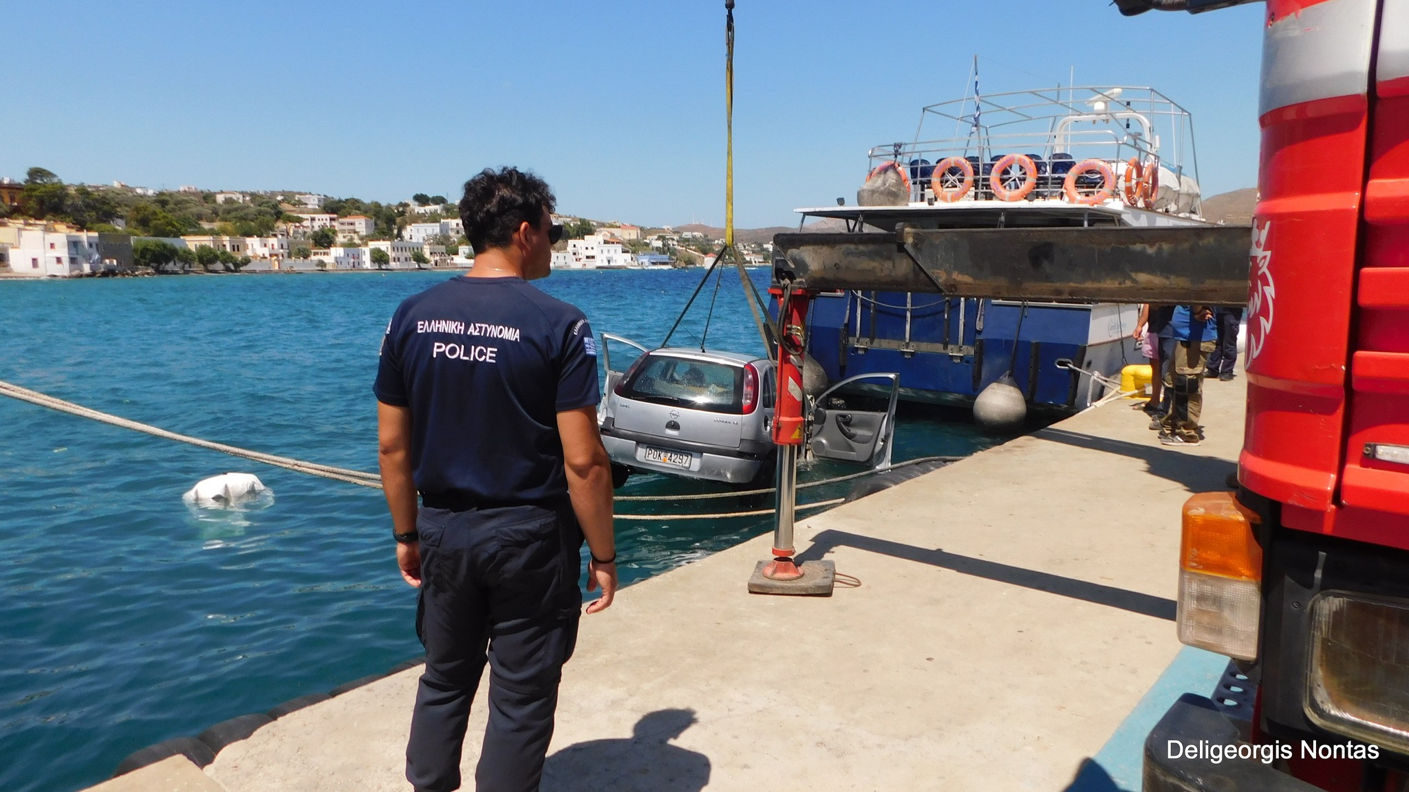 Λέρος Στη θάλασσα του Λιμανιού της Αγίας Μαρίνας έπεσε Ι.Χ. όχημα