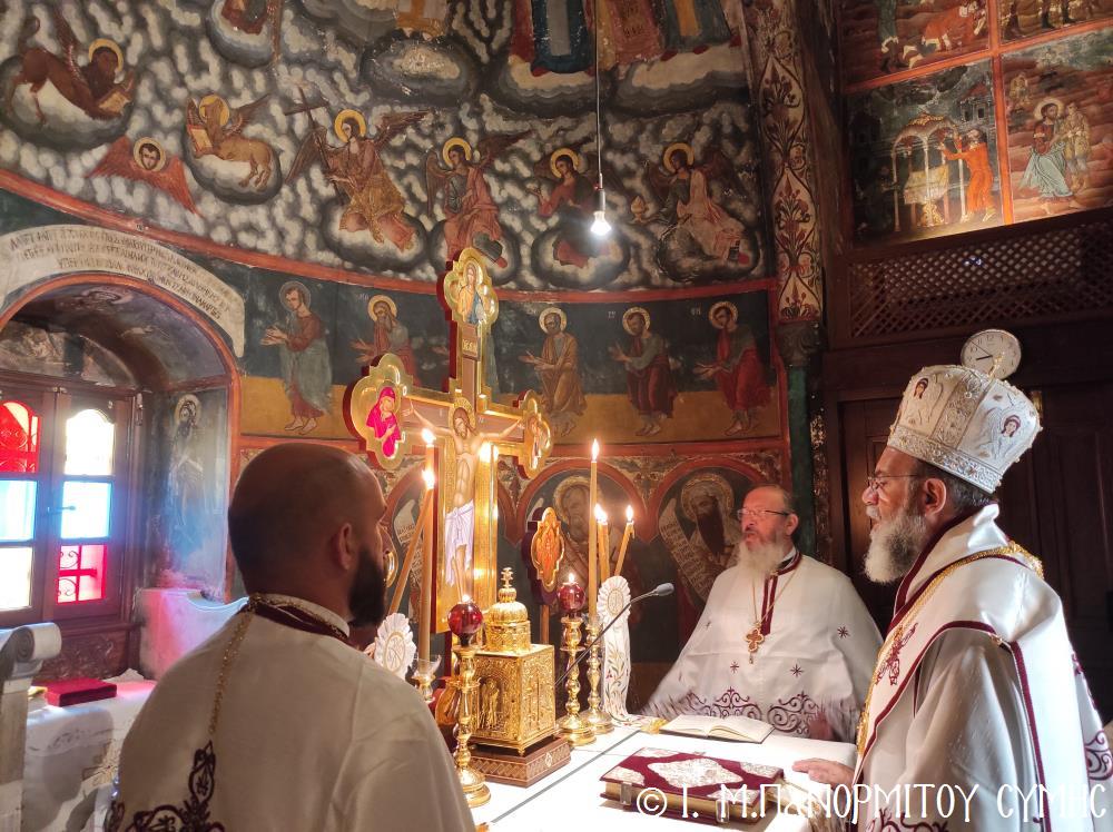 Στην Ιερά Μονή Πανορμίτη Σύμης Λειτούργησε ο Μητροπολίτης Χρυσόστομος 