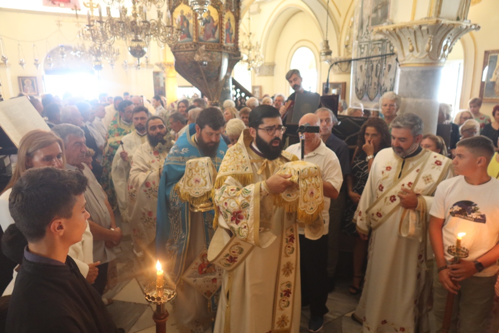 Η Απόδοση της Κοιμήσεως της Θεοτόκου και χειροτονία Διακόνου π. Φιλαρέτου Αδαμίδου στην Άνω Μερά Μυκόνου