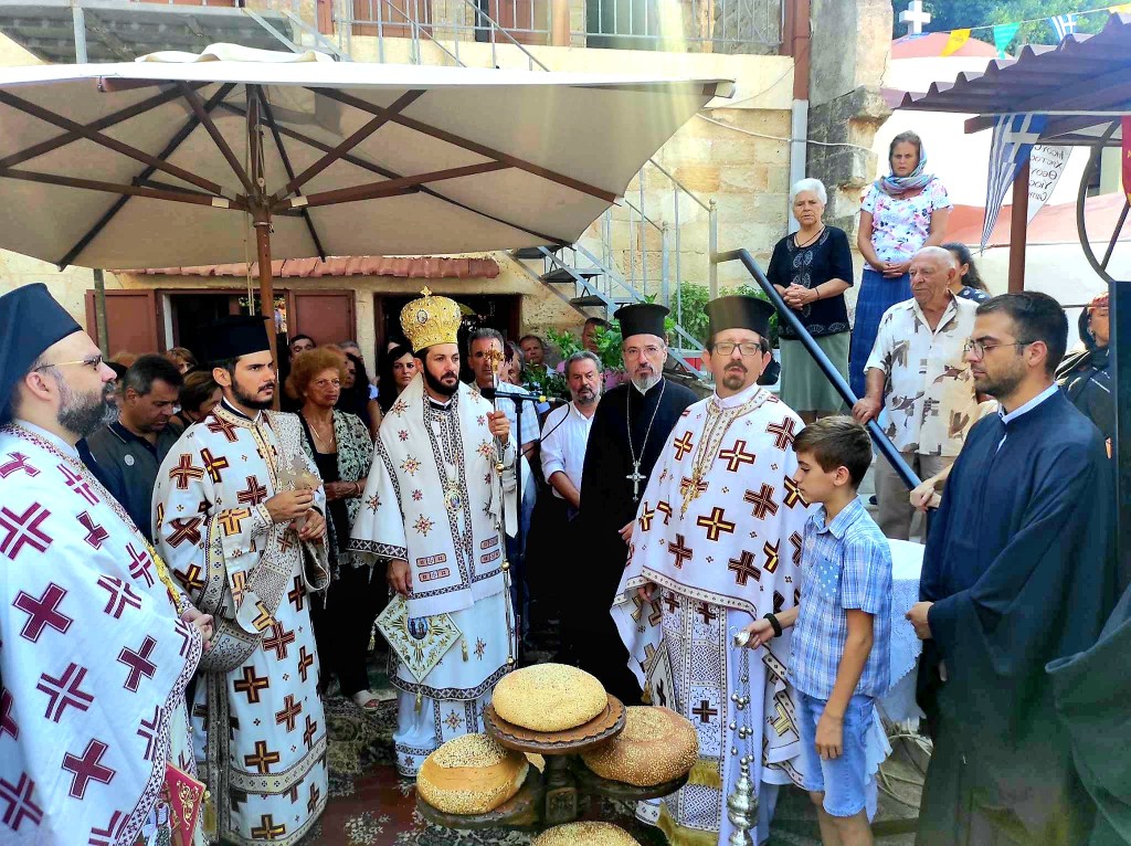 Με λαμπρότητα η εορτή του προστάτη της Ρόδου, Αγίου Φανουρίου 