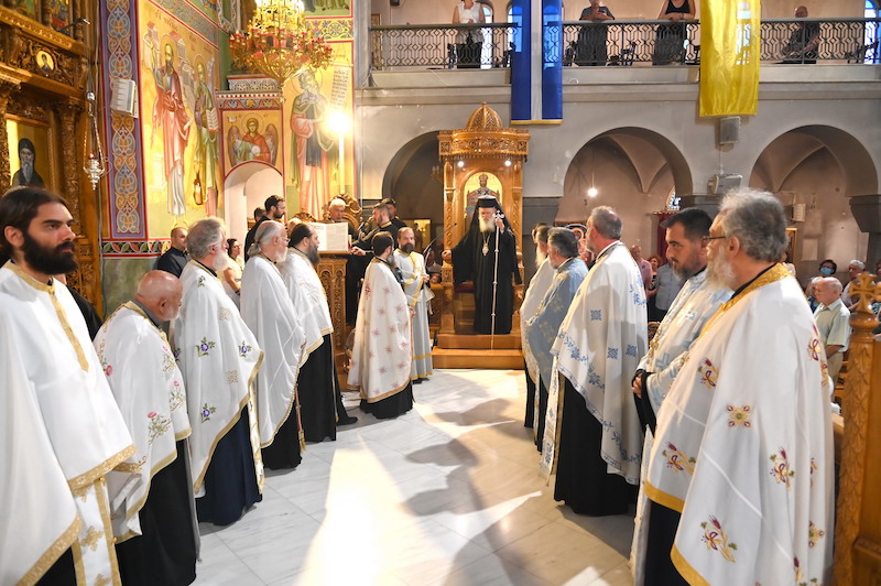 Προεξάρχοντος του Αρχιεπισκόπου Αθηνών ο πανηγυρικός εσπερινός της Μεταμορφώσεως Του Σωτήρος στο Μοσχάτο