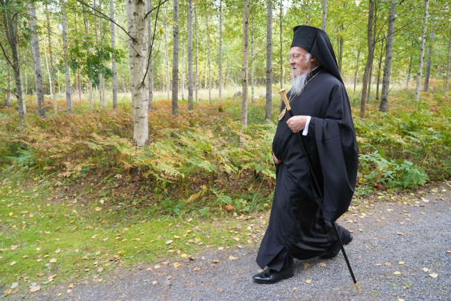 Πλήθος πιστών στην Πατριαρχική Θεία Λειτουργία στο Ελσίνκι της Φινλανδίας