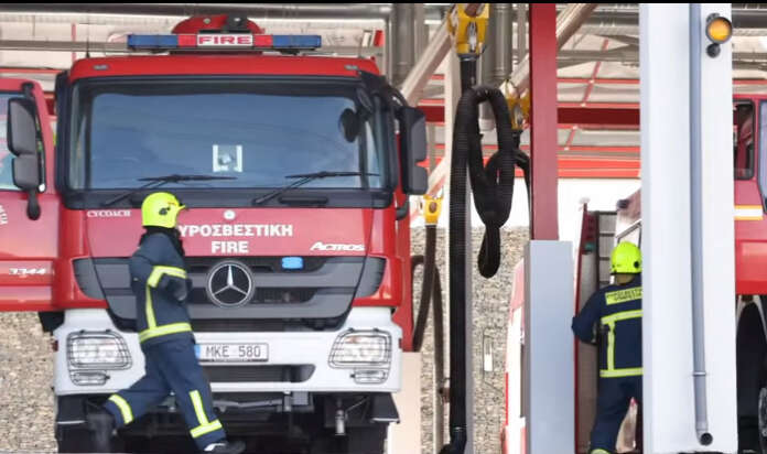 Η Υπουργός Δικαιοσύνης Άννα Προκοπίου στη παραλαβή 9 νέων οχημάτων της Πυροσβεστικής