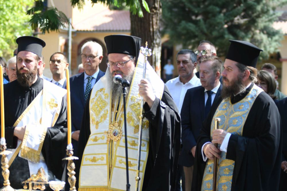 Μεγαλοπρεπώς εορτάστηκαν τα Ελευθέρια της Λάρισας
