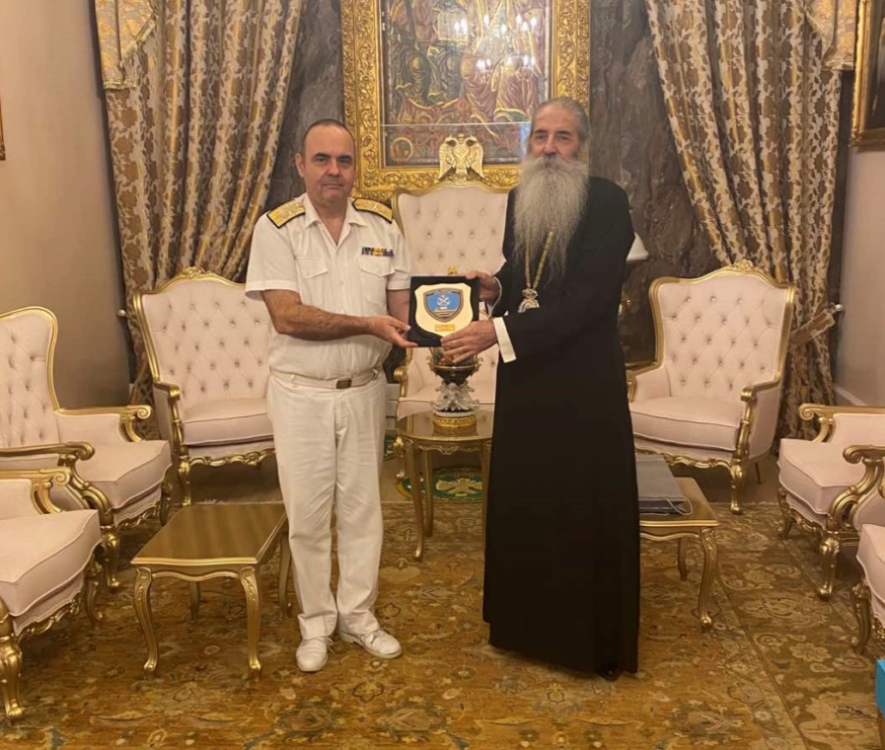 Ο νέος κεντρικός Λιμενάρχης Πειραιά Ιωάννης Μυτιληναίος στο Μητροπολίτη Πειραιώς