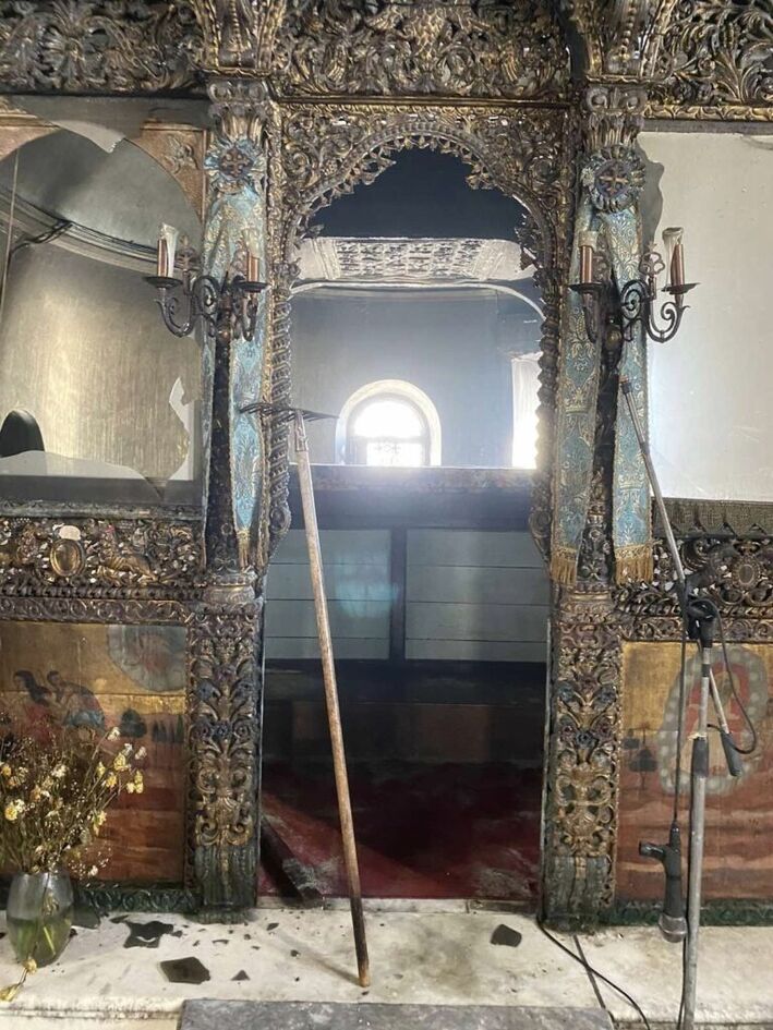 Συμφορά στην Αστυπάλαια - Κάηκε η εκκλησία της Παναγίας και υπέστη ζημιές η Ιερά Εικόνα της