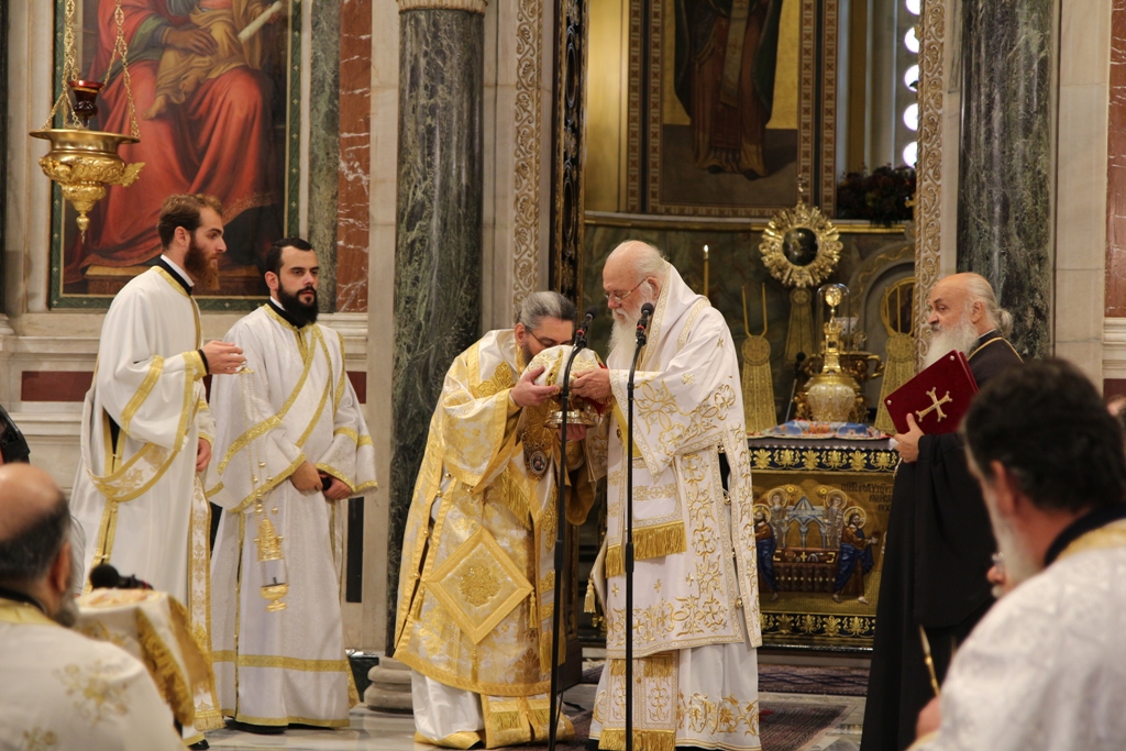 Τελέστηκε η χειροτονία του νέου Μητροπολίτη Παραμυθίας Σεραπίωνος