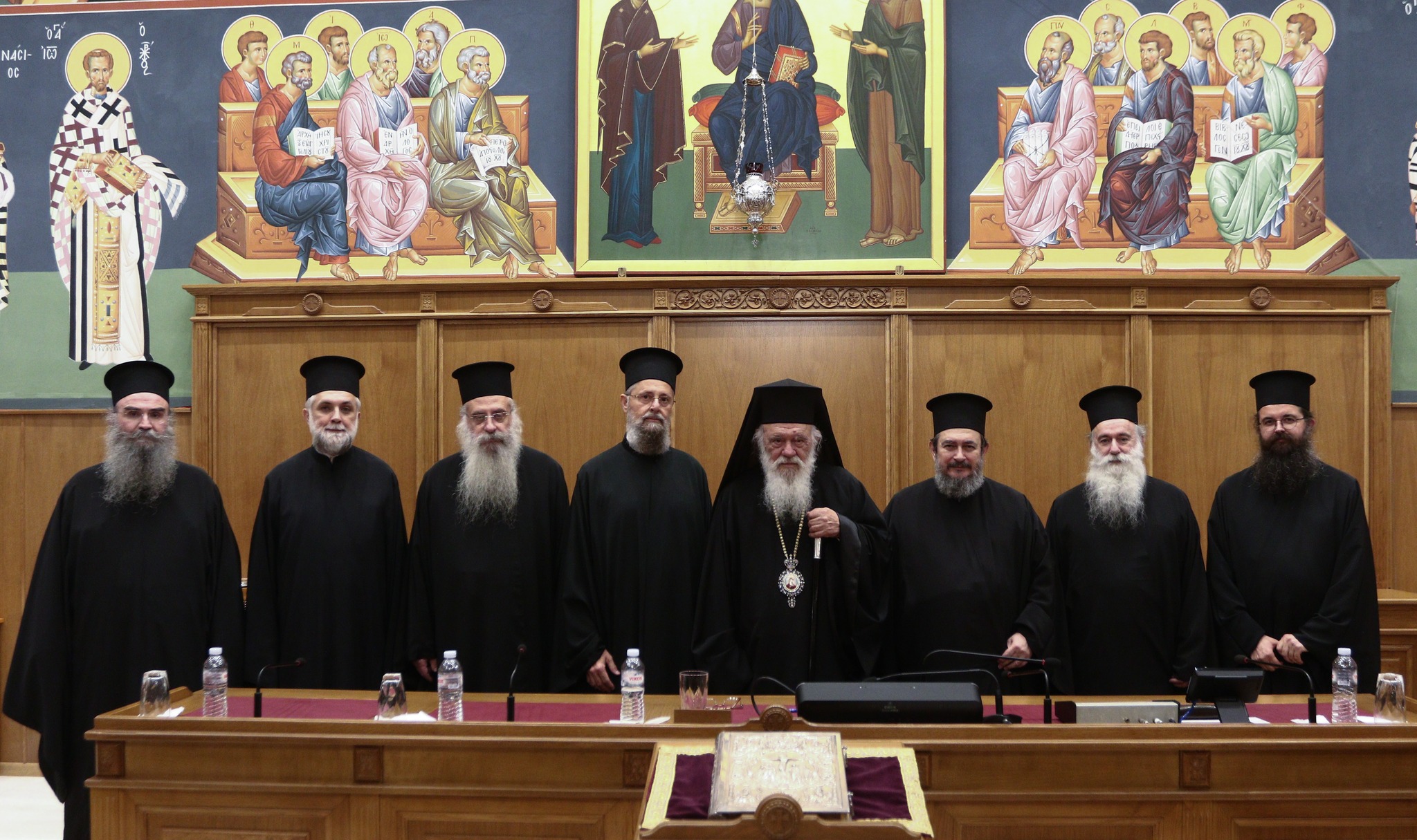 αρχιεπισκοπος ιερωνυμος βοηθοί επίσκοπο αρχιεπισκοπη αθηνων ελλαδα νεα αδολογαλα αδολο γαλα