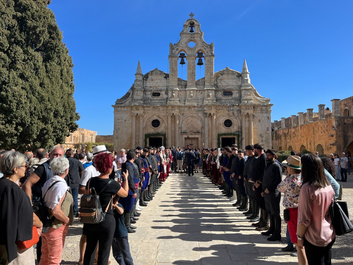 Λαμπρός ο εορτασμός για τη συμπλήρωση 157 ετών από την Αρκαδική Εθελοθυσία στη Μητρόπολη Ρεθύμνης
