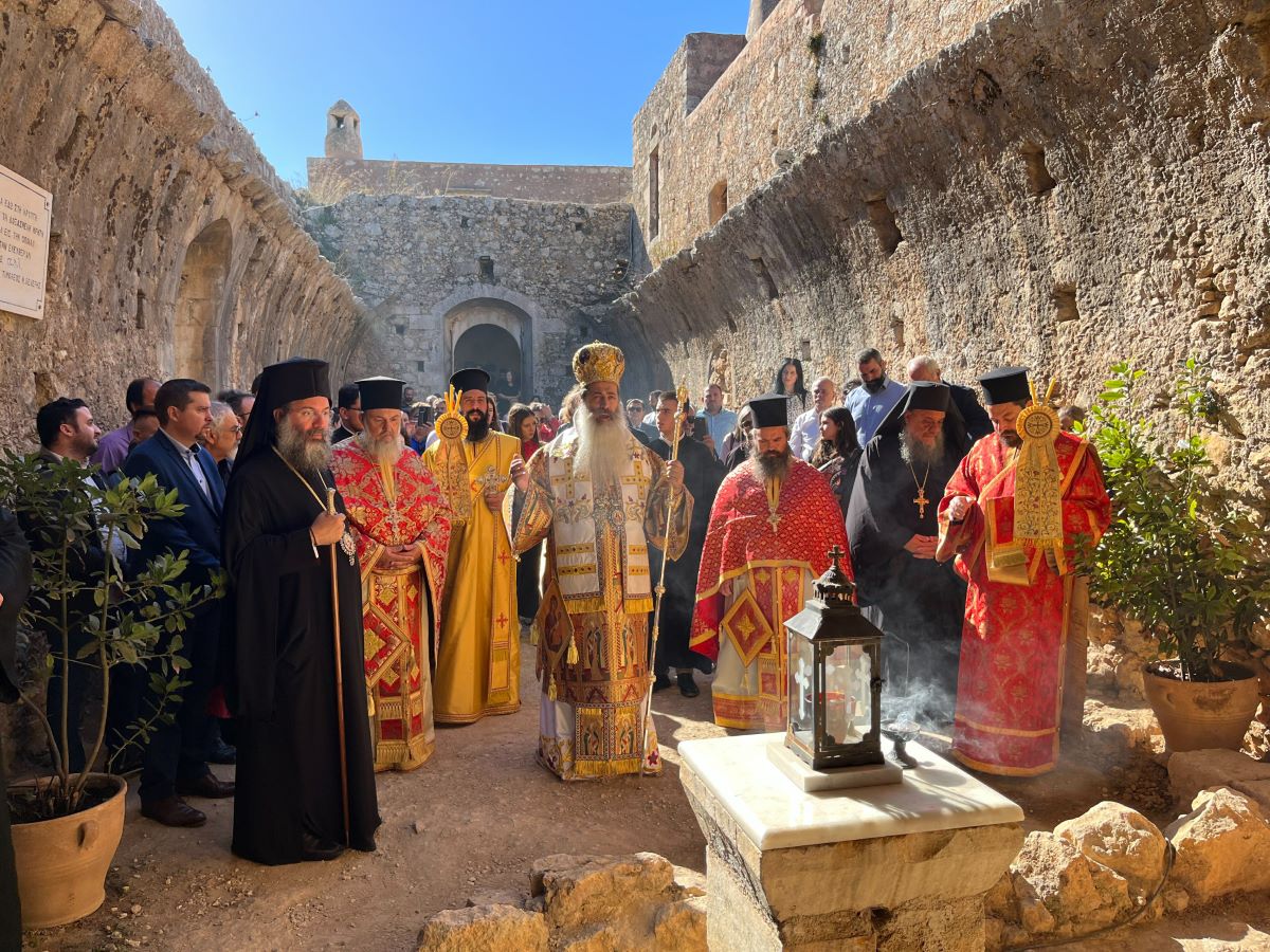Λαμπρός ο εορτασμός για τη συμπλήρωση 157 ετών από την Αρκαδική Εθελοθυσία στη Μητρόπολη Ρεθύμνης