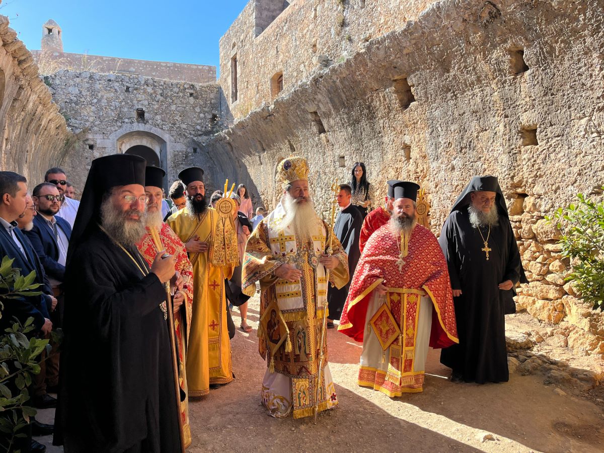 Λαμπρός ο εορτασμός για τη συμπλήρωση 157 ετών από την Αρκαδική Εθελοθυσία στη Μητρόπολη Ρεθύμνης