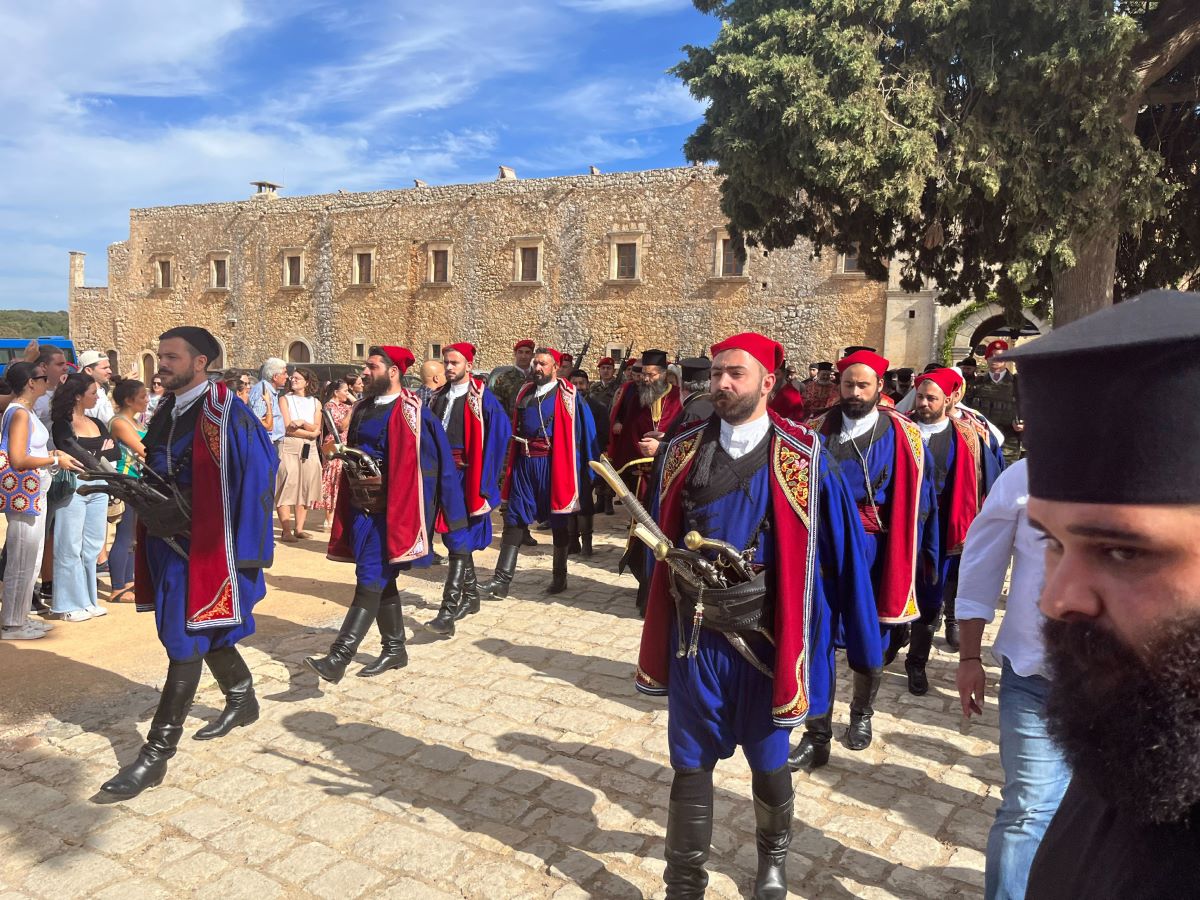 Λαμπρός ο εορτασμός για τη συμπλήρωση 157 ετών από την Αρκαδική Εθελοθυσία στη Μητρόπολη Ρεθύμνης