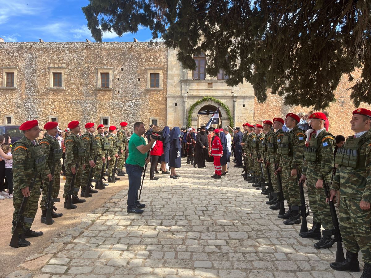 Λαμπρός ο εορτασμός για τη συμπλήρωση 157 ετών από την Αρκαδική Εθελοθυσία στη Μητρόπολη Ρεθύμνης