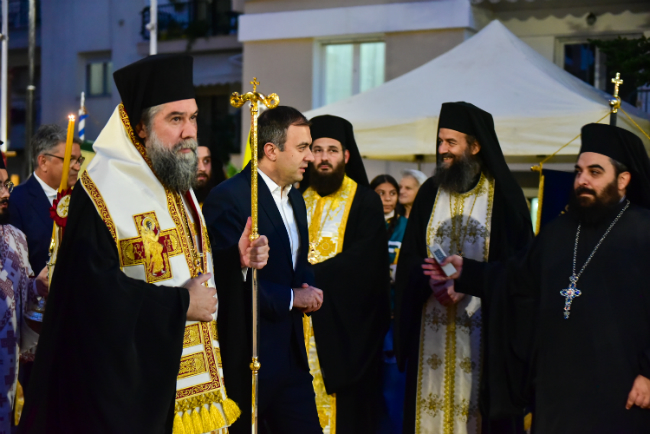 Πάνδημος υποδοχή της ιεράς εικόνος της Θεοτόκου της «Εικοσιφοινίσσης» στις Σέρρες