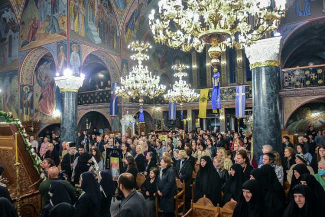 Πάνδημος υποδοχή της ιεράς εικόνος της Θεοτόκου της «Εικοσιφοινίσσης» στις Σέρρες