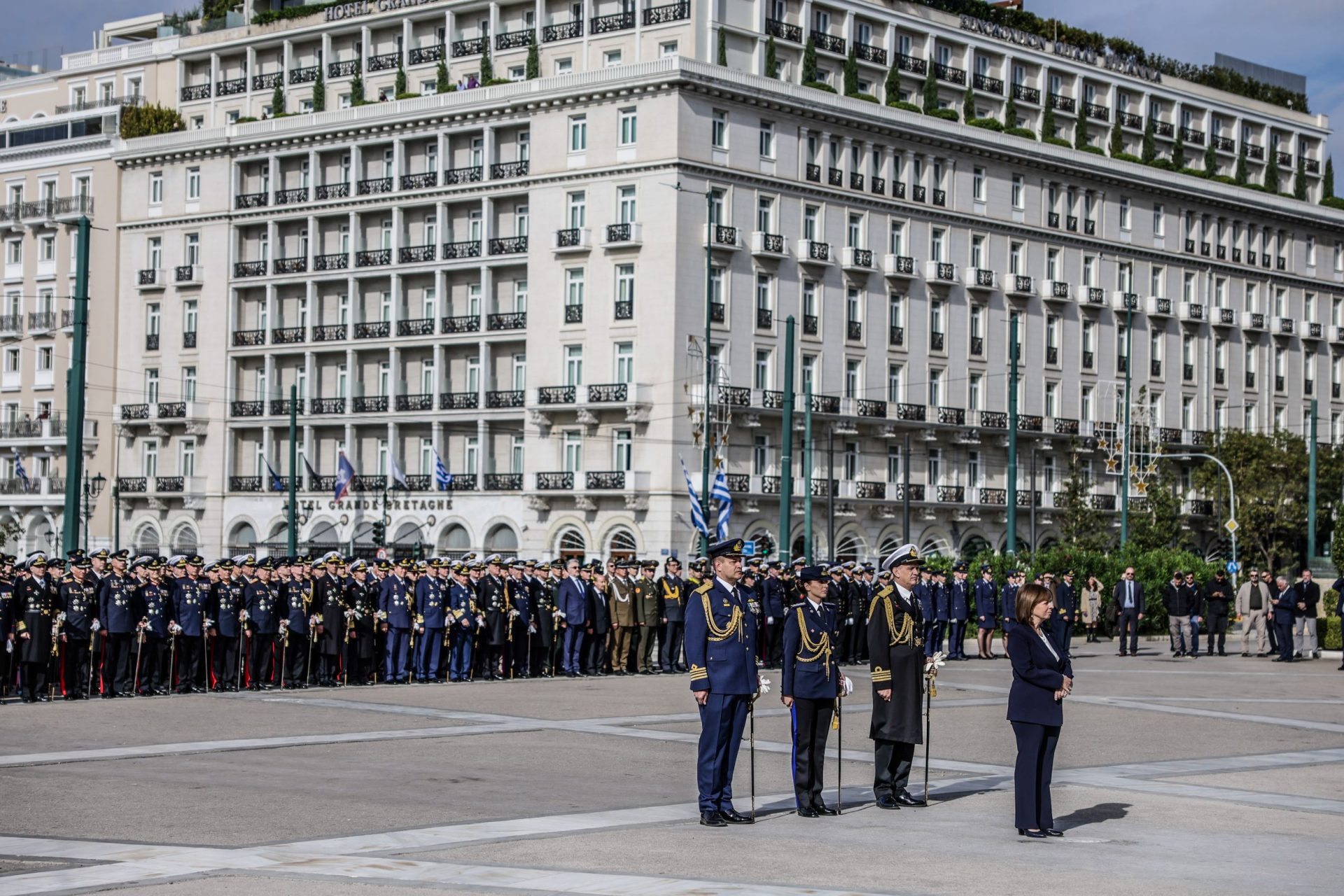 Στεφάνι στο μνημείο του Αγνώστου Στρατιώτη κατέθεσε η Πρόεδρος της Δημοκρατίας