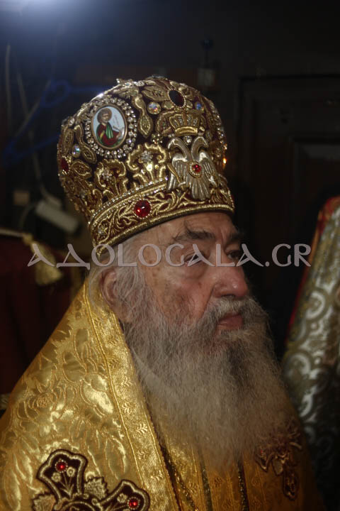 Ιερά Αγρυπνία για την εορτή του Αγίου Βασιλείου και το νέο έτος 2024 στο Γηροκομείο Αθηνών (Φωτορεπορτάζ)