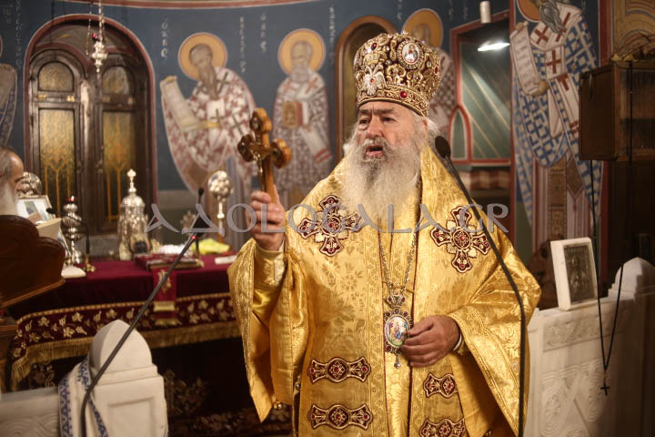 Ιερά Αγρυπνία για την εορτή του Αγίου Βασιλείου και το νέο έτος 2024 στο Γηροκομείο Αθηνών (Φωτορεπορτάζ)