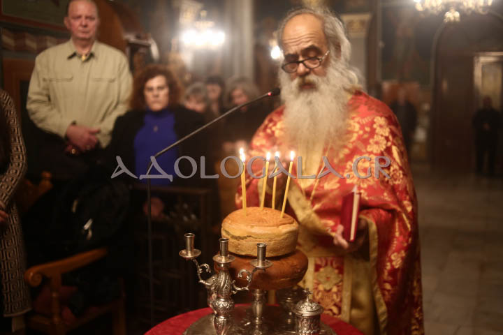 Ιερά Αγρυπνία για την εορτή του Αγίου Βασιλείου και το νέο έτος 2024 στο Γηροκομείο Αθηνών (Φωτορεπορτάζ)