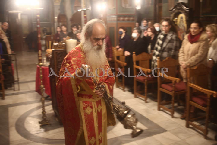 Ιερά Αγρυπνία για την εορτή του Αγίου Βασιλείου και το νέο έτος 2024 στο Γηροκομείο Αθηνών (Φωτορεπορτάζ)