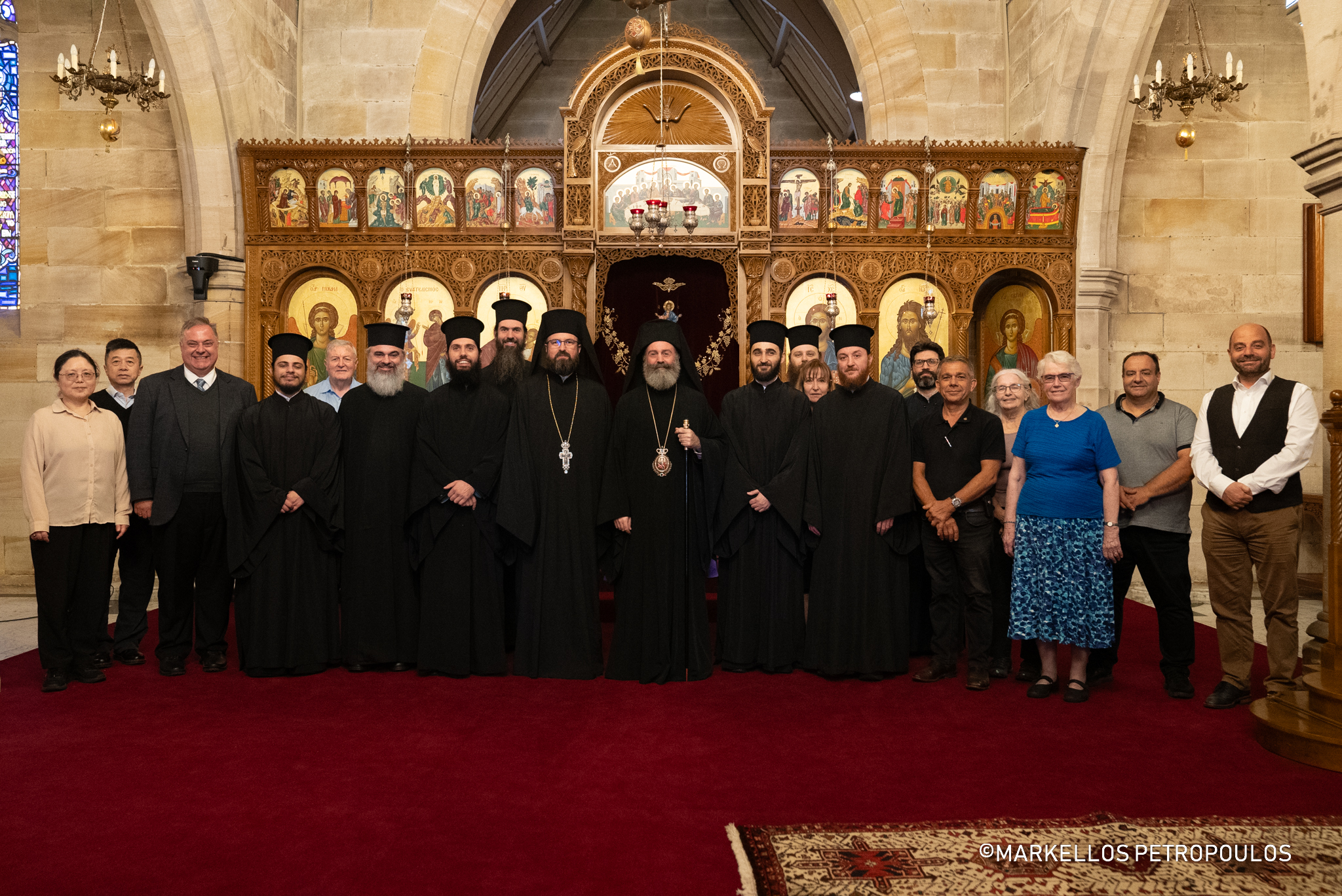 Ευγνώμονες ευχαριστίες του Αρχιεπισκόπου Αυστραλίας στο διοικητικό προσωπικό της Αρχιεπισκοπής Ευγνώμονες ευχαριστίες του Αρχιεπισκόπου Αυστραλίας στο διοικητικό προσωπικό της Αρχιεπισκοπής