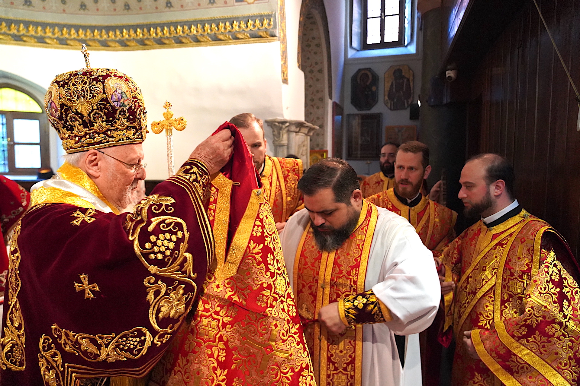 Η Εορτή των Χριστουγέννων στην Κωνσταντινούπολη - Τελέστηκε η χειροτονία του Μητροπολίτη Σελευκείας