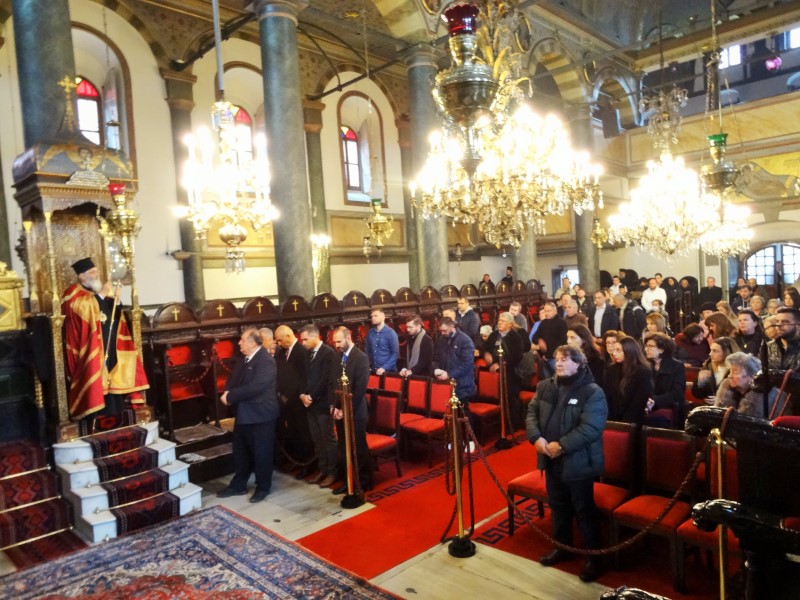 Ομάδα προσκυνητών από τη Λέρο, στην υπογραφή της Αγιοκατάταξης της Μοναχής Γαβριήλιας της Κωνσταντινουπολίτιδος