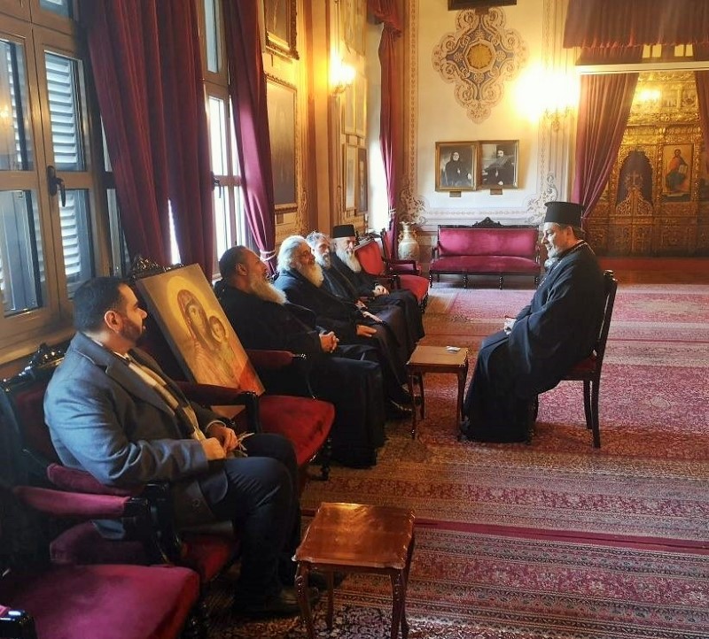 Ομάδα προσκυνητών από τη Λέρο, στην υπογραφή της Αγιοκατάταξης της Μοναχής Γαβριήλιας της Κωνσταντινουπολίτιδος