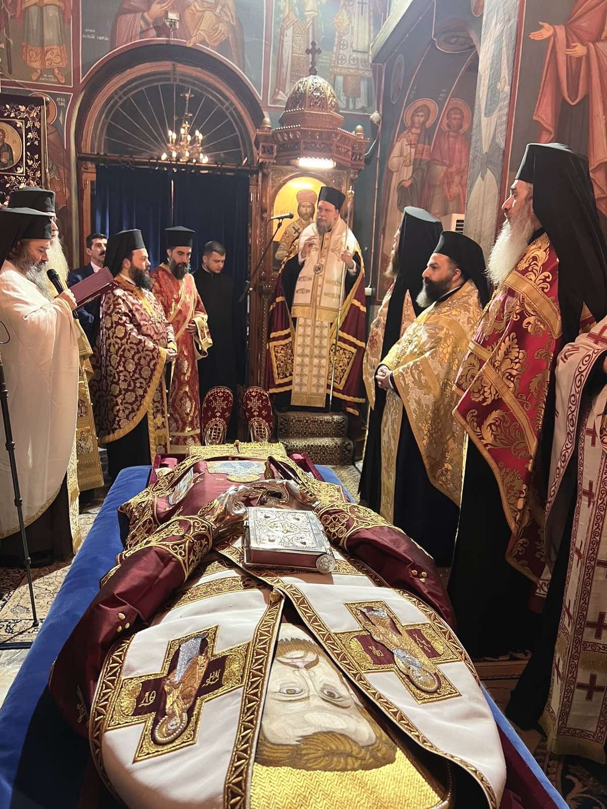 Τελετή μετακομιδής Ιερού Σκηνώματος Αγίου Ελευθερίου στη νέα Λάρνακα στη Νέα Ιωνία Αττικής