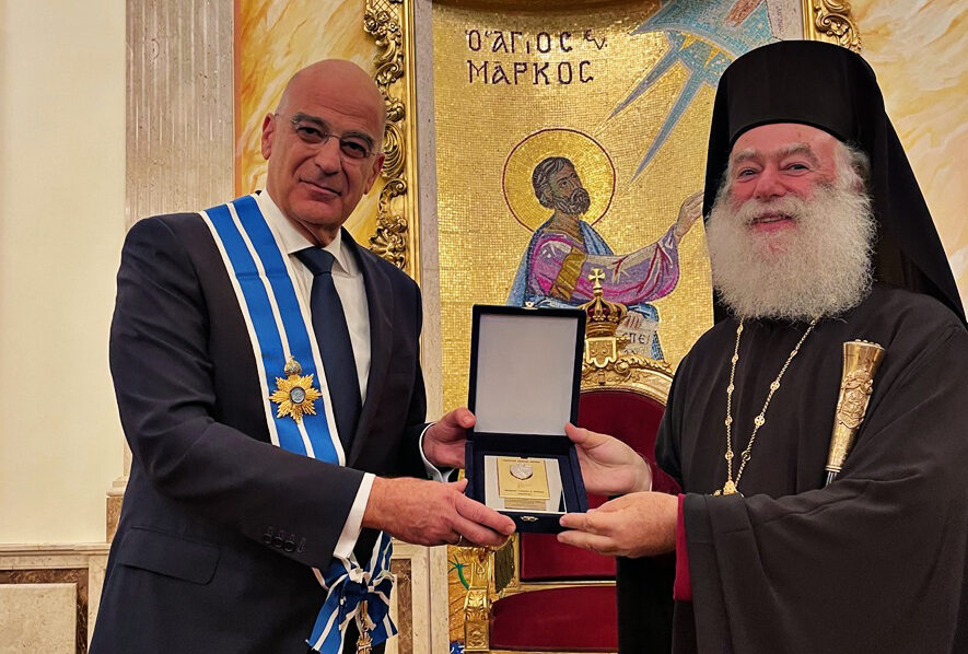 Τον Υπουργό Εθνικής Άμυνας της Ελλάδος Νίκο Δένδια δέχθηκε στην Αλεξάνδρεια ο Πατριάρχης Θεόδωρος