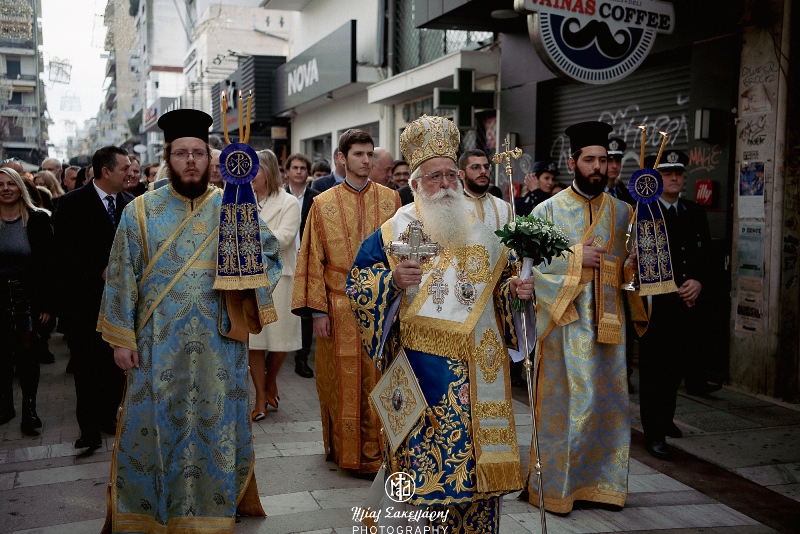 Δημητριάδος Ιγνάτιος Κρατείστε μέσα σας το φως του Χριστού – Λαμπρά τα Θεοφάνεια στον Βόλο