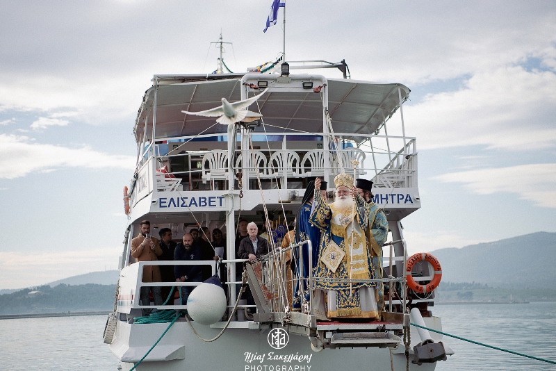 Δημητριάδος Ιγνάτιος Κρατείστε μέσα σας το φως του Χριστού – Λαμπρά τα Θεοφάνεια στον Βόλο